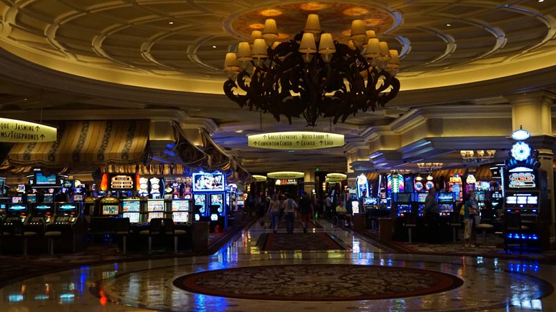Equipment in a gambling hall: types